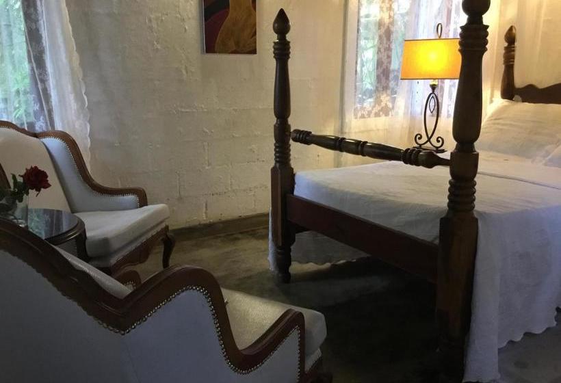 هتل Rancho Olivier