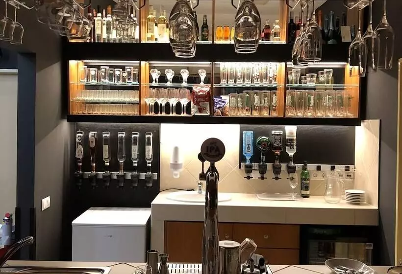 Hotel Semiramis Business