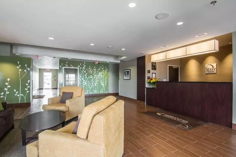 Отель Sleep Inn Regina East