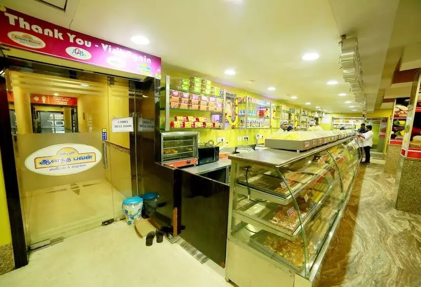 Hotel Sriram International