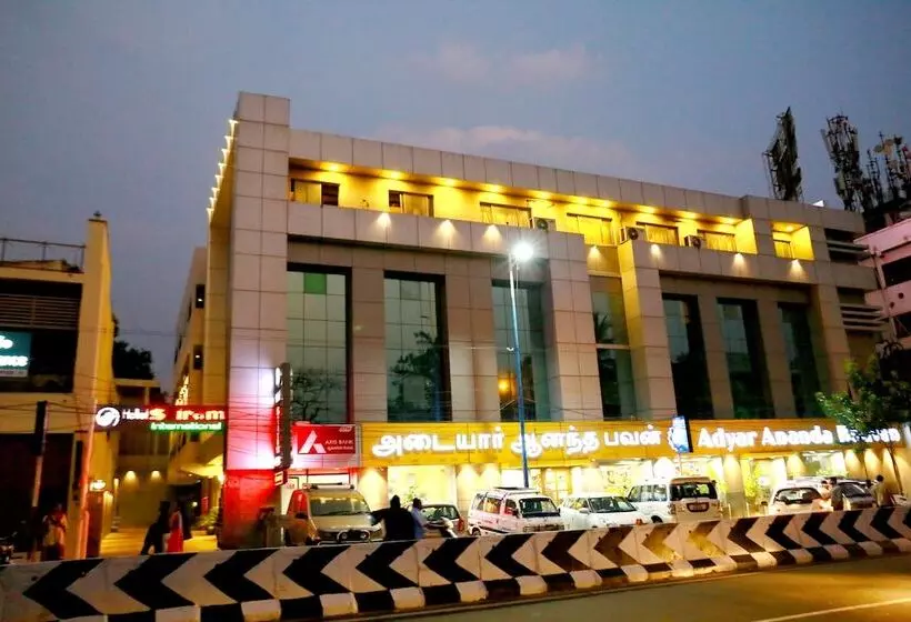 Hotel Sriram International