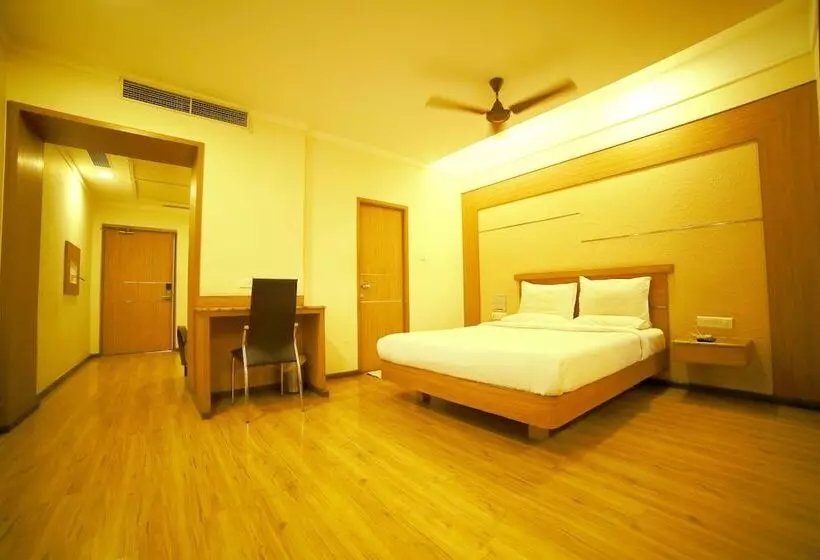 Hotel Sriram International