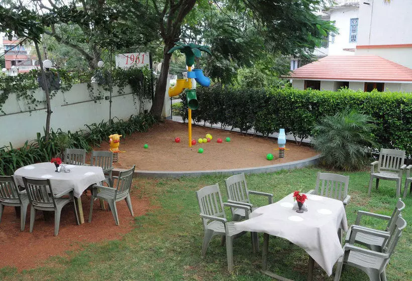Hotel Sujatha Residency