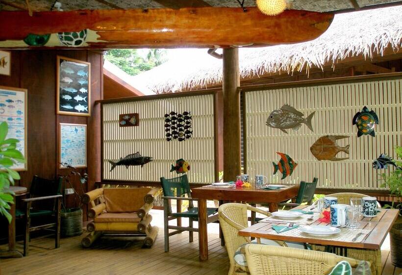 منتجع Rarotonga Beach Bungalows