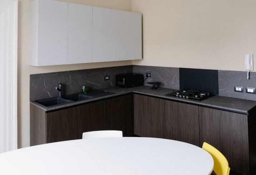 تختخواب و صبحانه Federico Ii