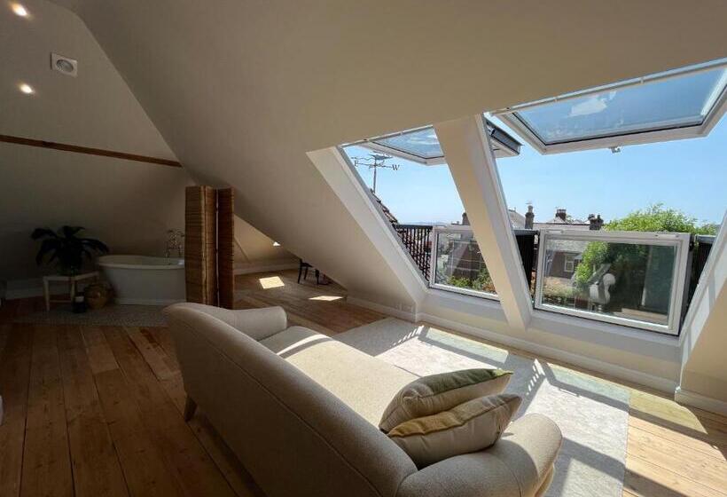 Bed and Breakfast Hedgebank