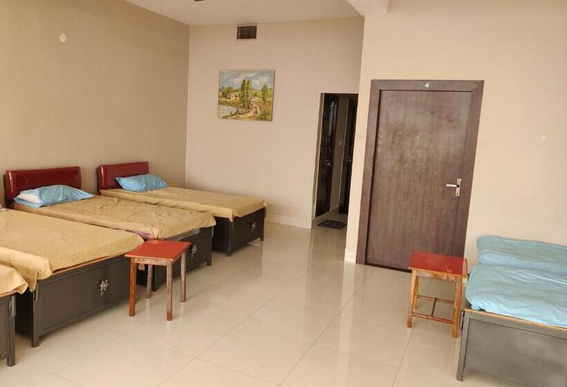 هتل Ashiyana Rest House