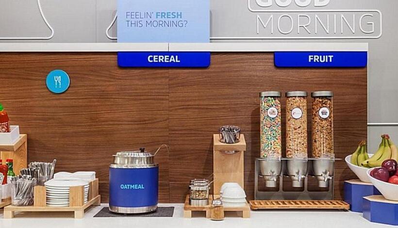 בית מלון כפרי Holiday Inn Express   South Haven, An Ihg