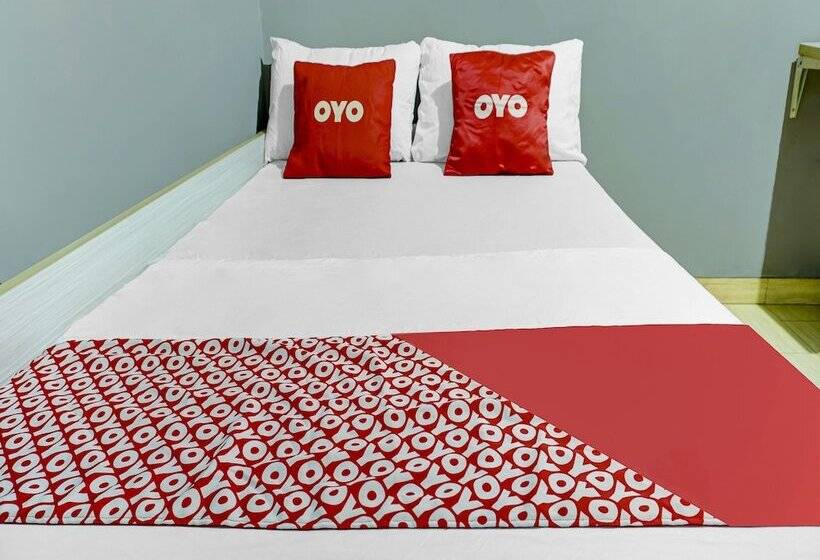 هتل Spot On 91205 Rindang Guesthouse Syariah