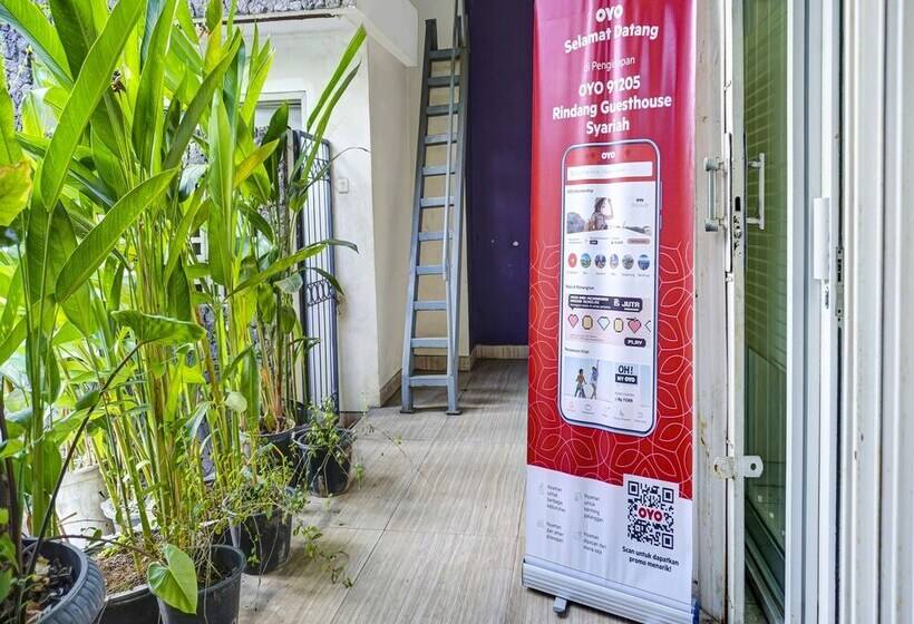 هتل Spot On 91205 Rindang Guesthouse Syariah