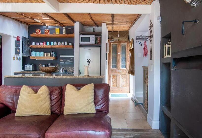 بنسيون Art Box