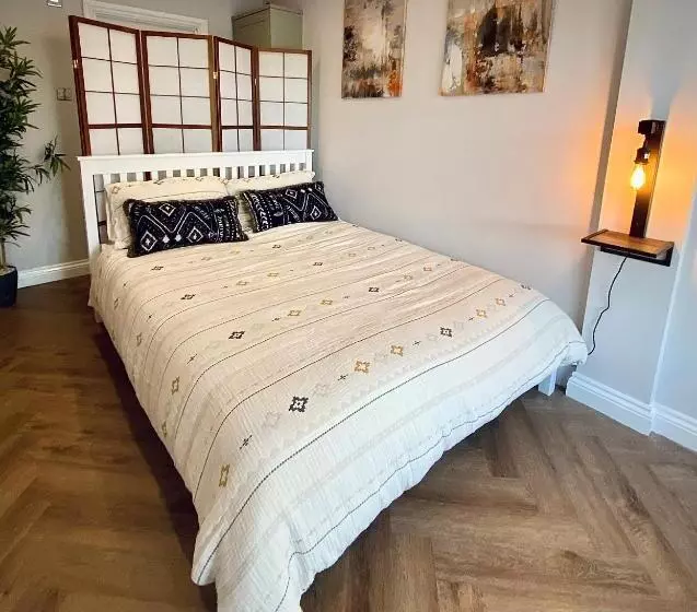 تختخواب و صبحانه Durham City Retreat