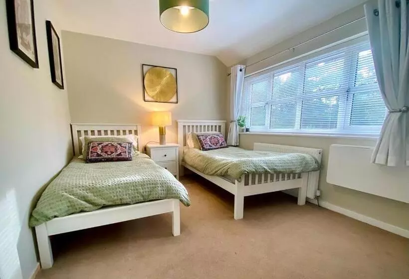 تختخواب و صبحانه Durham City Retreat