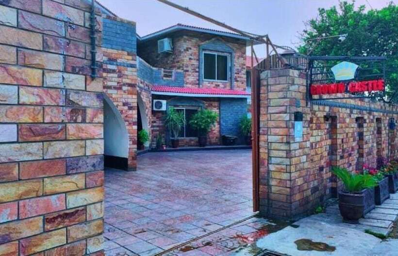 Pension Crown Castle Peshawar