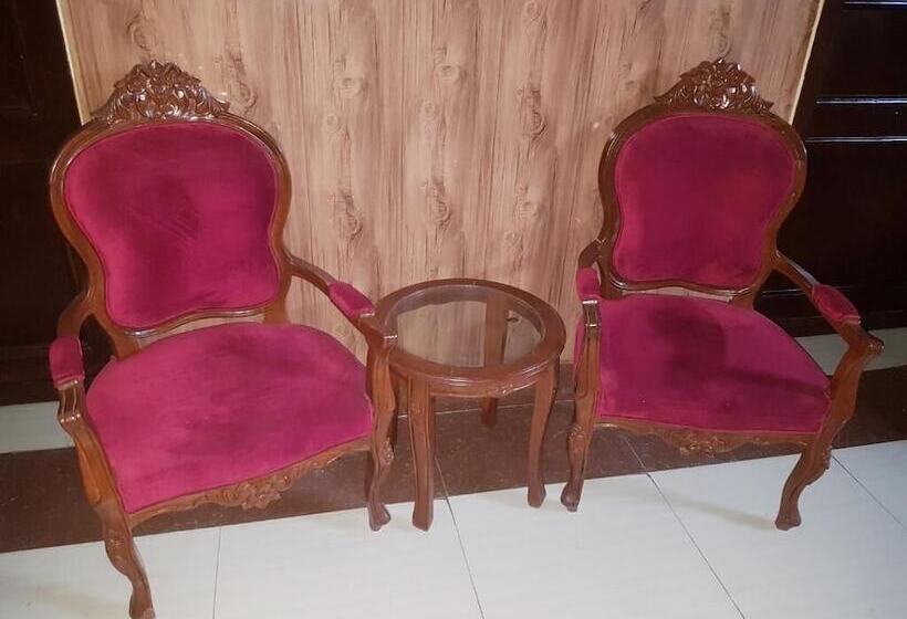 Pension Crown Castle Peshawar