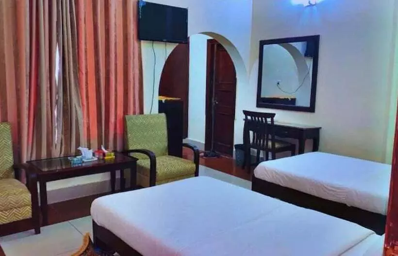 پانسیون Crown Castle Peshawar