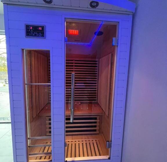 פנסיון Le Clos Fleuri