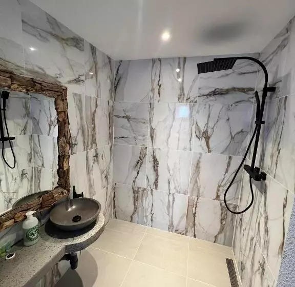 Majatalo Le Clos Fleuri