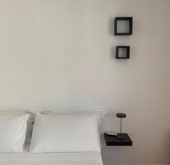 ベッドアンドブレックファースト Castellabatecoast