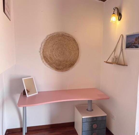 ベッドアンドブレックファースト Castellabatecoast