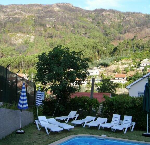 בית מלון כפרי Serrana Gerês