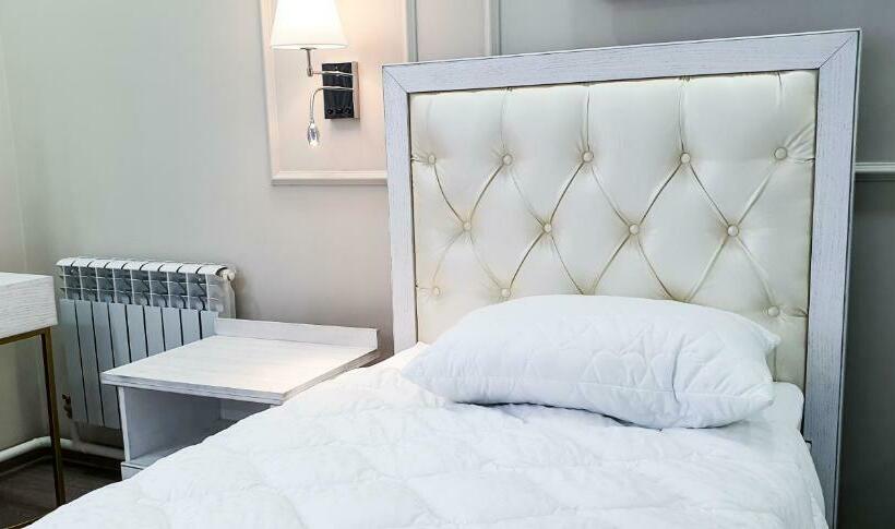 هتل Grand Holiday Hall