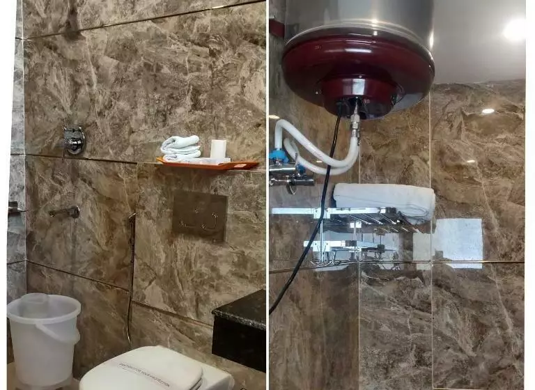 ホテル The Royal Bhumesh