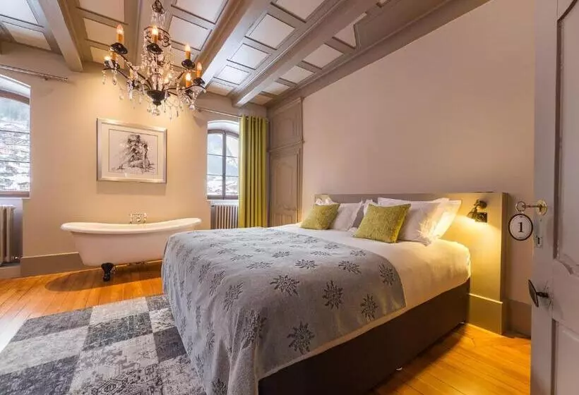 تختخواب و صبحانه The Manoir