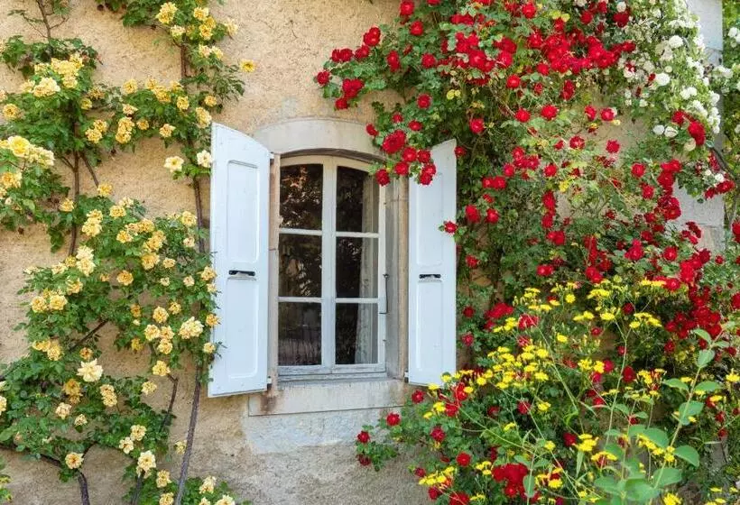 تختخواب و صبحانه The Manoir