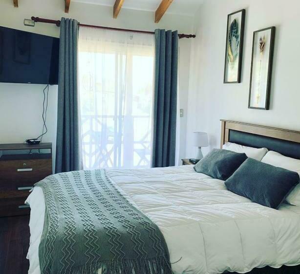 پانسیون Hostal Uruz