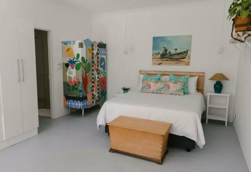 Majatalo Mcleod S & Stuart S Cottage