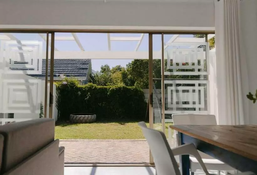 Majatalo Mcleod S & Stuart S Cottage