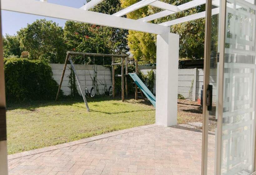 펜션 Mcleod S & Stuart S Cottage