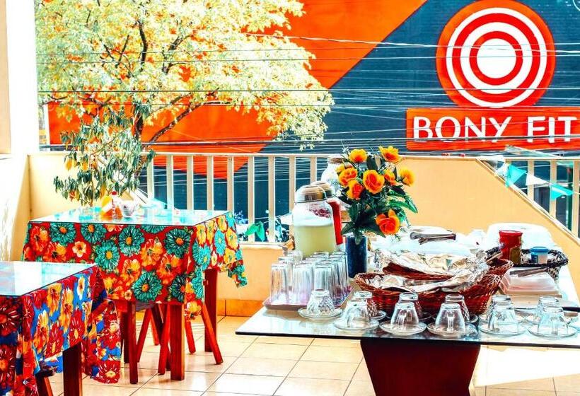 ペンション Pousadas Casa Do Ivo   Santarém