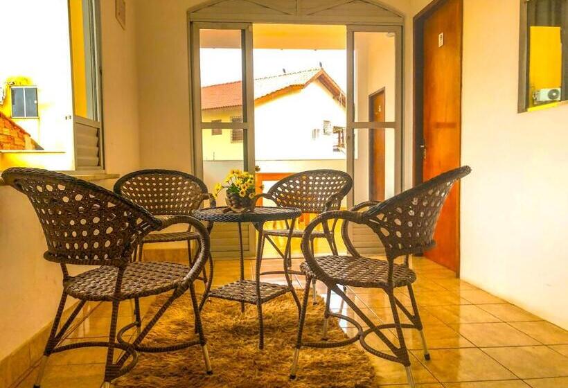 ペンション Pousadas Casa Do Ivo   Santarém