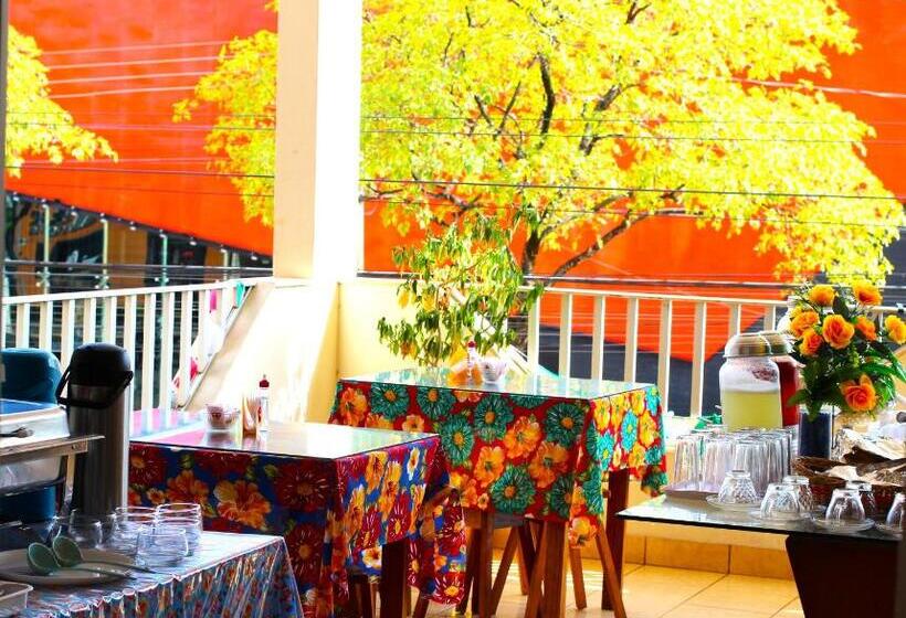 ペンション Pousadas Casa Do Ivo   Santarém