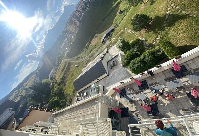 هتل Village De Vacances Fleurs Et Neige