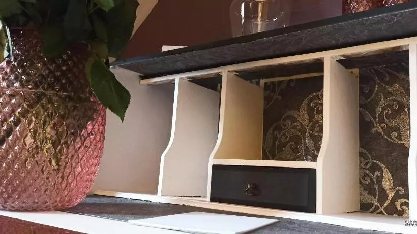 Outlander Boutique B&b King