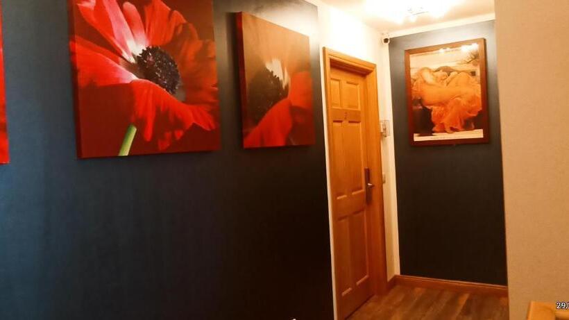 Outlander Boutique B&b King