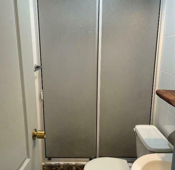 膳宿费 8 Habitación Privada Cama Matrimonial