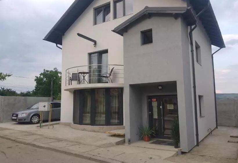 پانسیون Cazare Paiu Vasivasi