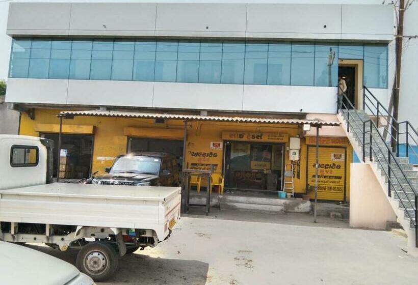 酒店 Fun Park Sanand