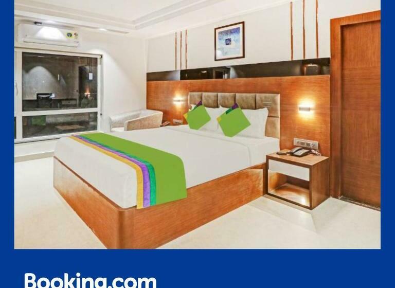 Hotel Treebo Emora Grand