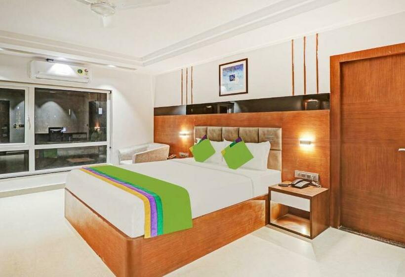 Hotel Treebo Emora Grand