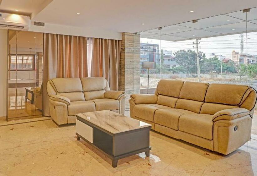 Hotel Treebo Emora Grand