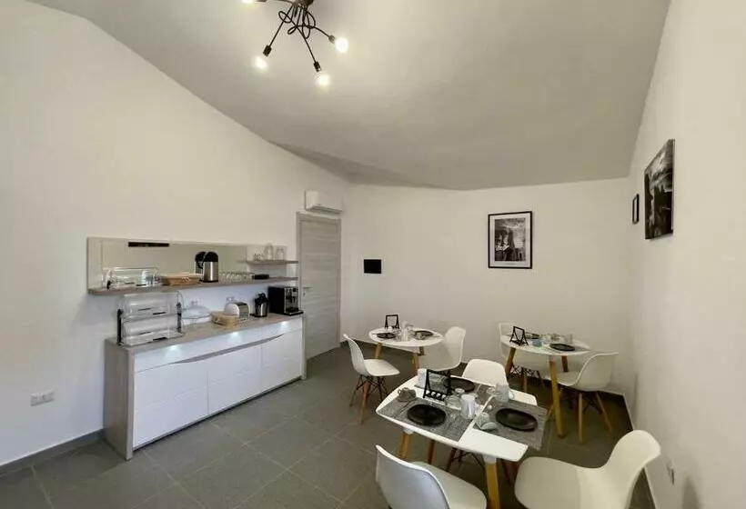 Aamiaismajoitus (B&B) Lxr Rooms Carloforte
