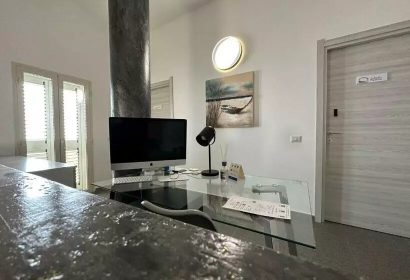 Aamiaismajoitus (B&B) Lxr Rooms Carloforte