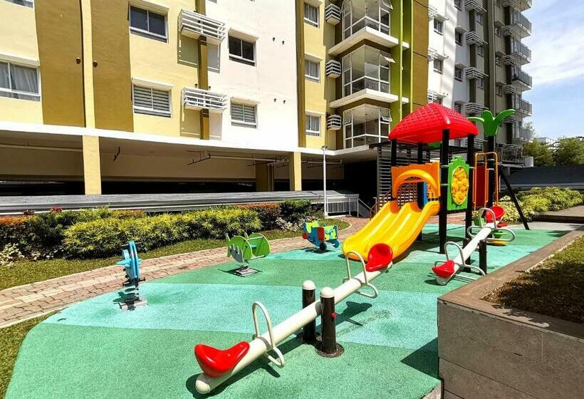 Pool View Studio In Mesaverte With Free Pool & Netflix