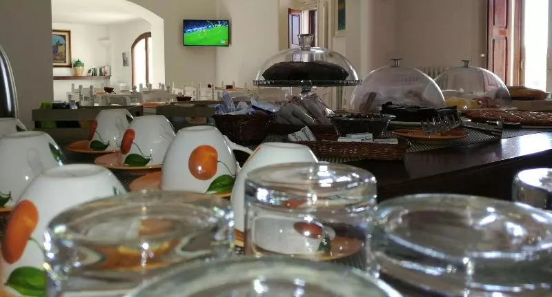 تختخواب و صبحانه Borgo Fiore Country House