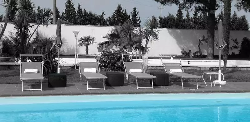 تختخواب و صبحانه Borgo Fiore Country House